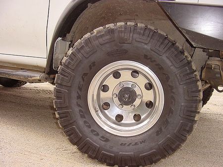 goodyear wrangler mt/r